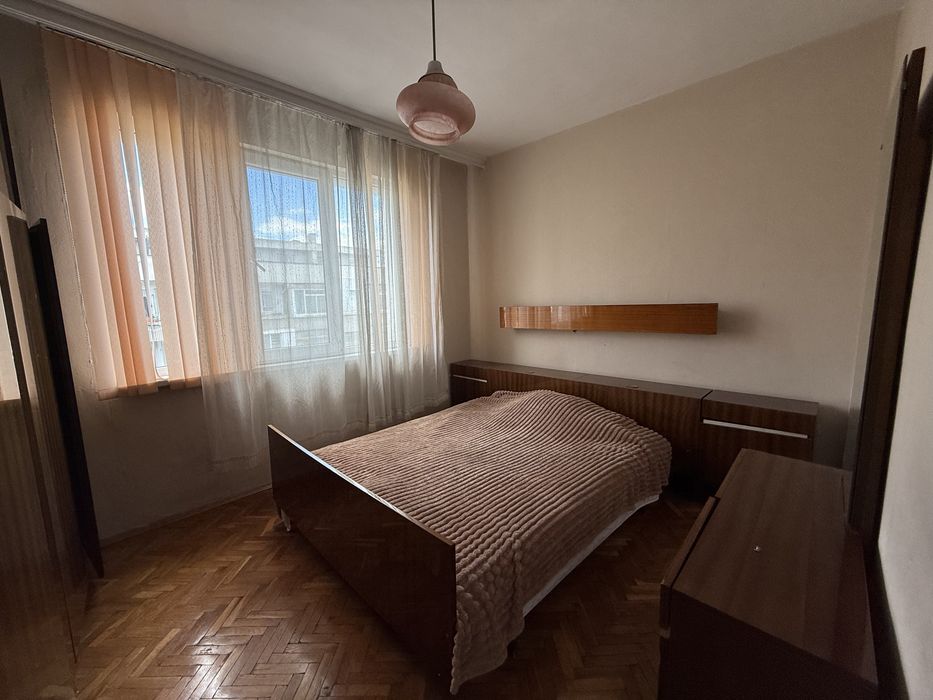 Дава се под наем Тристаен апартамент в Варна, Център - 87 кв.м за 250000 € - Снимка #6