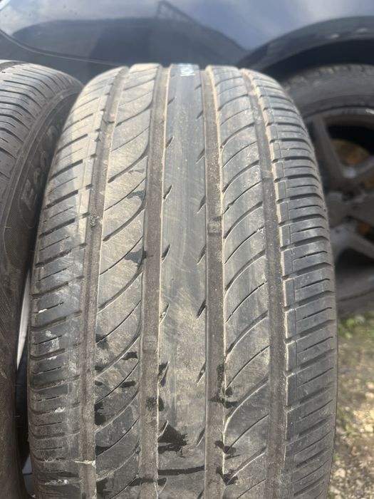 2 боря летни гуми Waterfal 235/55 R17 Dot 0722 ном 207
