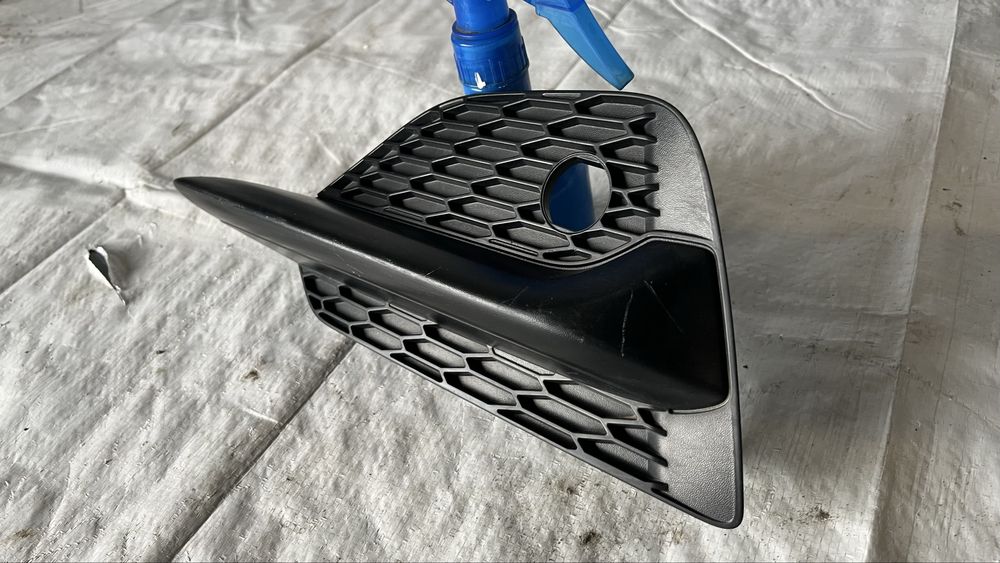 Лява решетка за халоген Nissan Qashqai 2017-2021