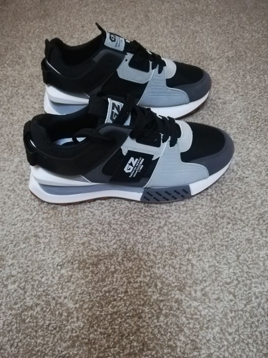 Мъжки спортни обувки