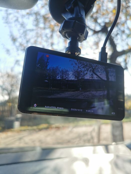 Camera auto Navitel R800