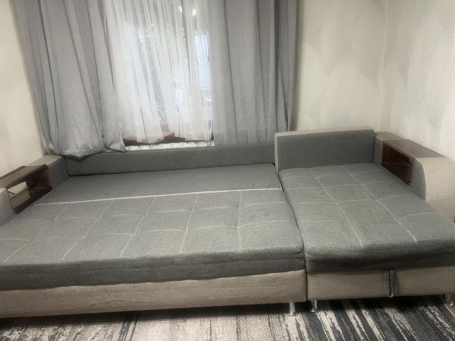 Продам диван б/у в хорошем состоянии.