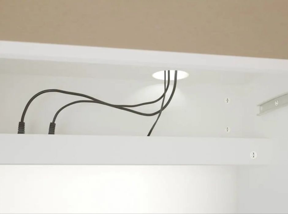 Письменный стол из Икеа