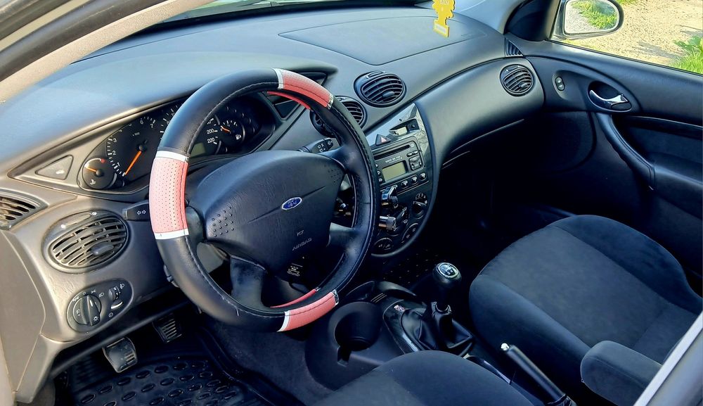 Ford Focus 1.6 Benzina și GPL