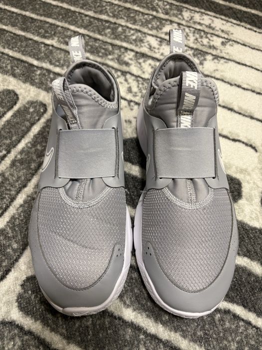 Маратонки   NIKE