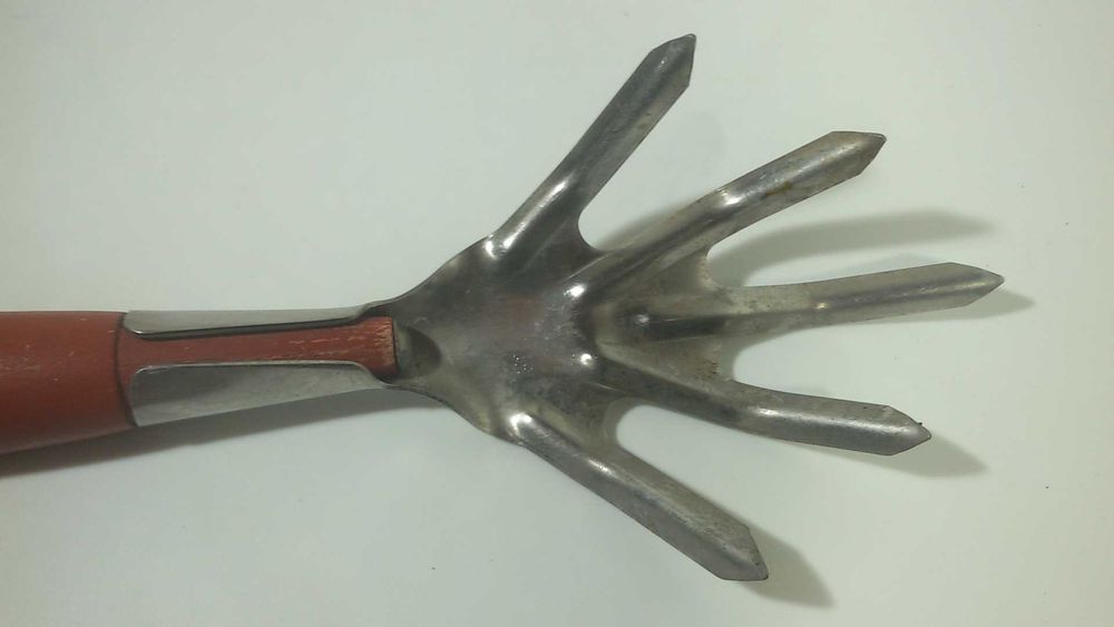 3 ретро градински инструмента