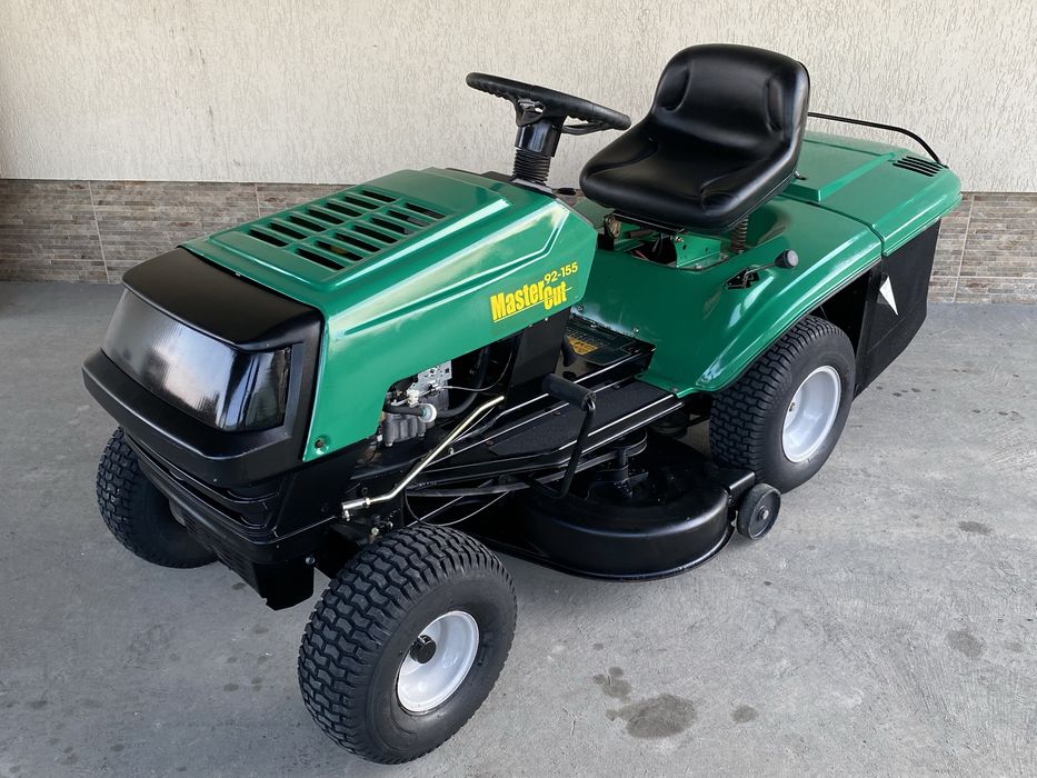 Tractoraș tuns gazon MasterCut 92-155 - stare impecabilă