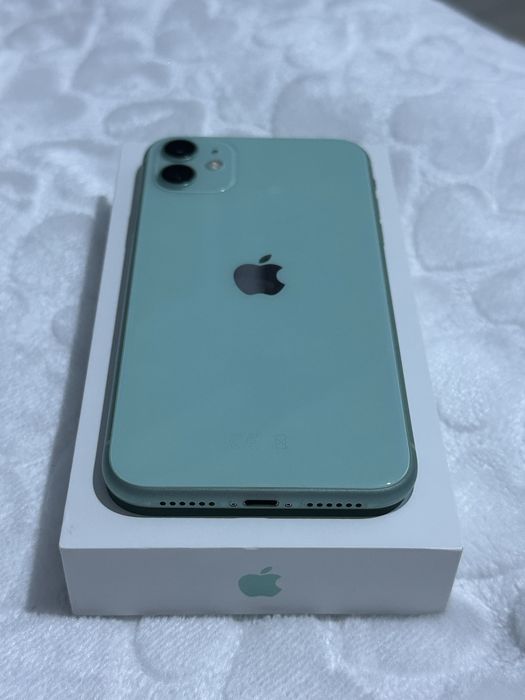 11 айфон зеленый