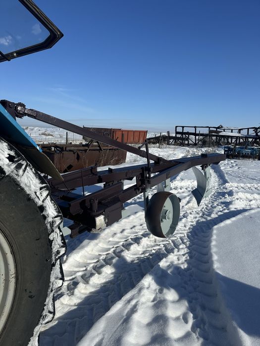 Плуг ПЛН-4-35, эксплуатируется с трактором Мтз