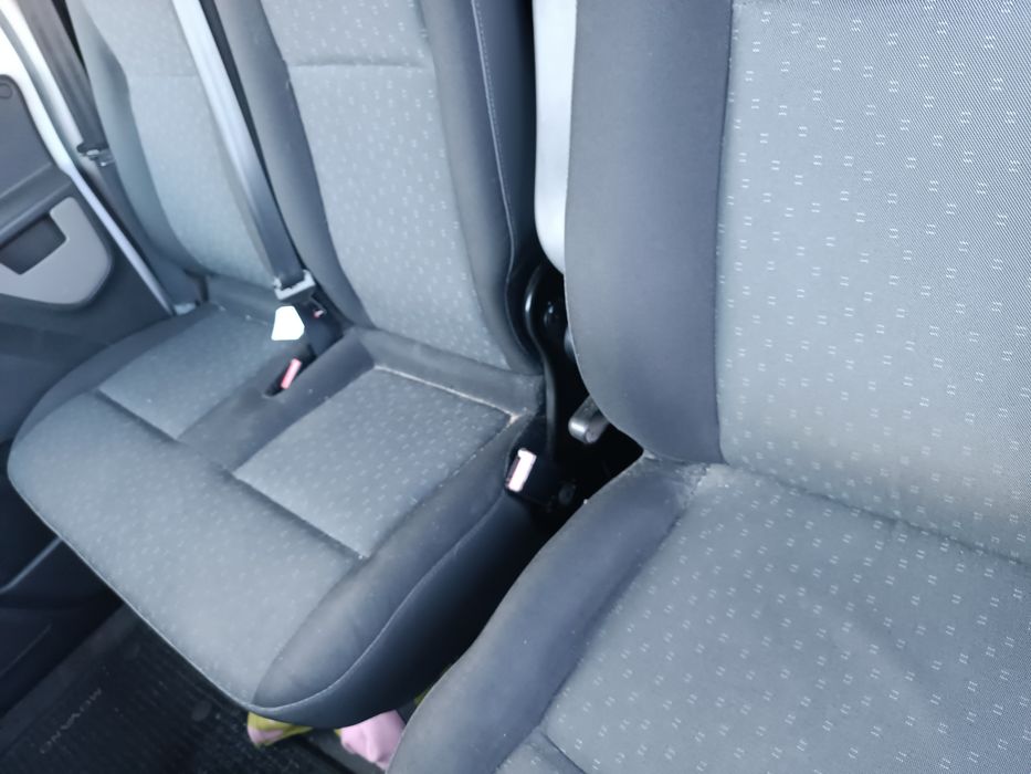 Продавам Опел Мовано на части