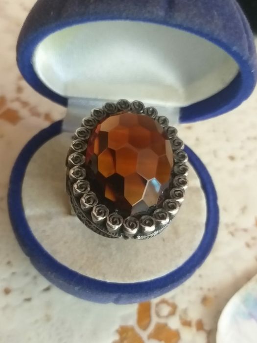 Vand doua inele din argint cu citrin