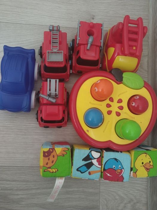 Продам игрушки б/у