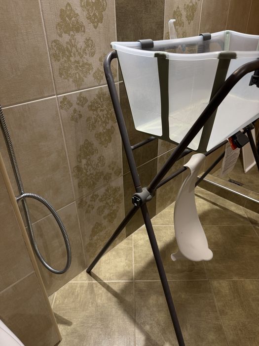 Stokke Flexi Bath Сгьваема ваничка с подложка и стойка за вана