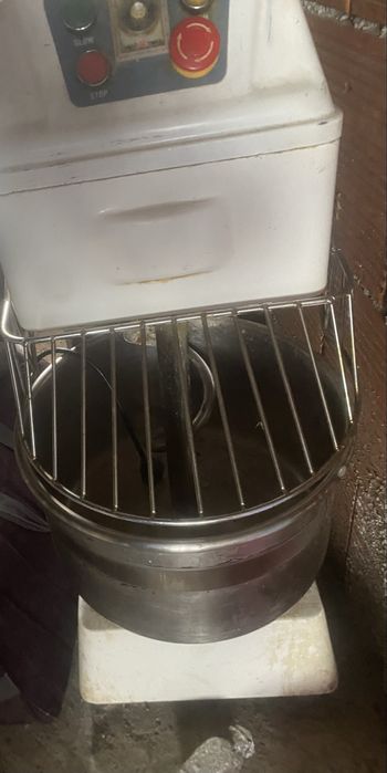 Продавам Оборудване за Баничарница