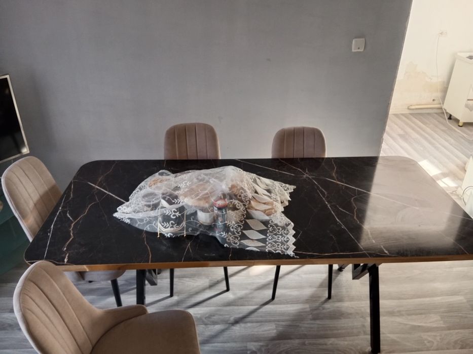 Продам Стол новы