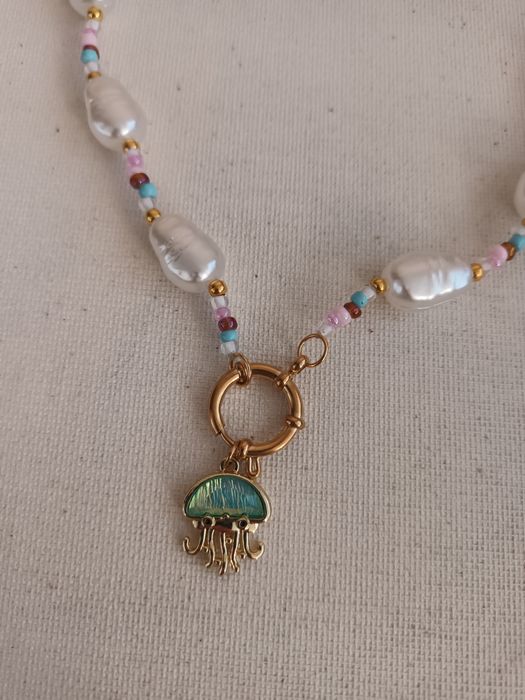 НОВО колие ръчна изработка с медуза, Спиди/лично предаване