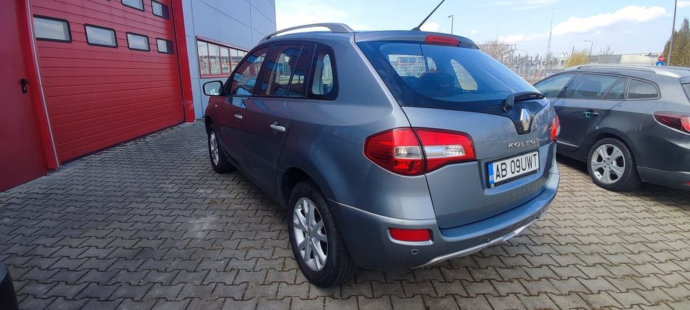 Vând Renault koleos