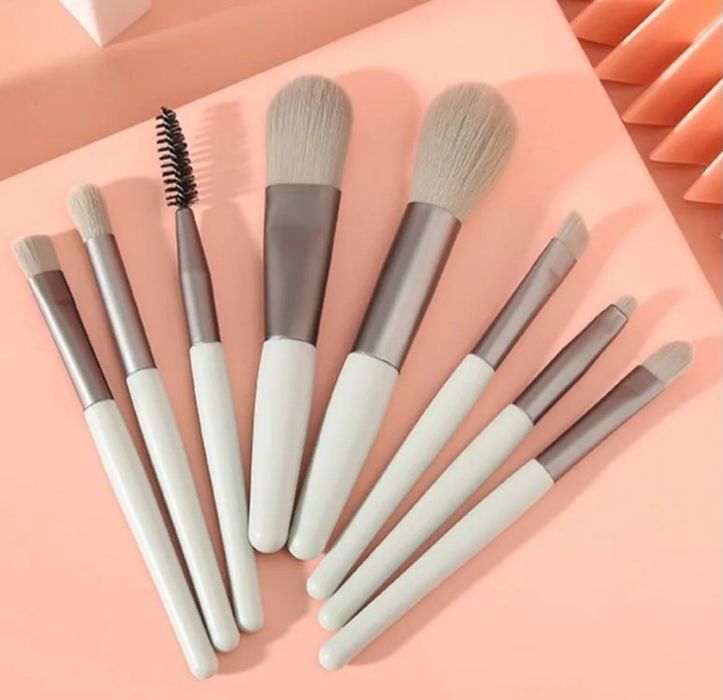 Комплект професионални четки за грим 13 броя