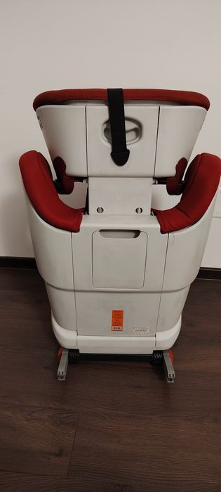 Vând scaun auto, pt copil, cu isofix Britax Romer