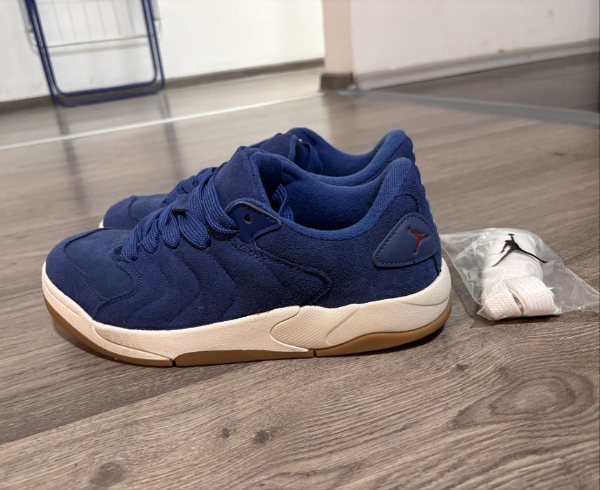 Маратонки Jordan 42 номер