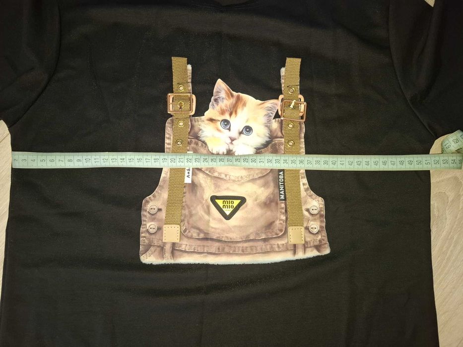 Tricou NOU model deosebit,universal