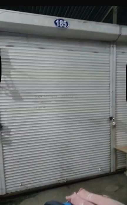 два контейнеры объедененные