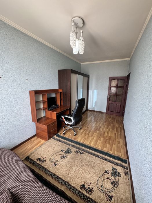2/3/4 Базар Кадышева ! метро Яшнабад,Бекат-2, аренда 350 $