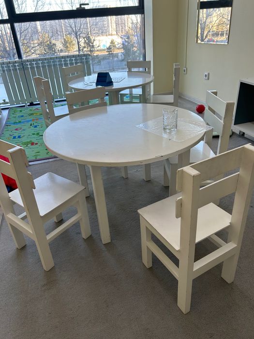 Столы стулья и шкаф для детсада и центра