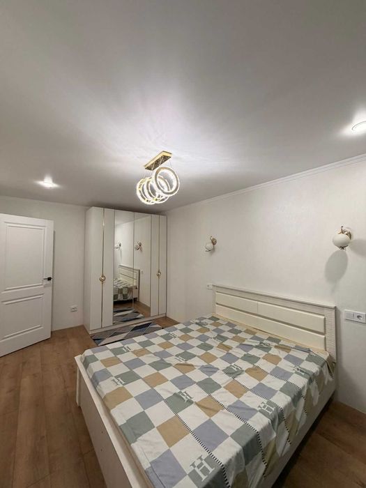 продам 2 комнатную квартиру