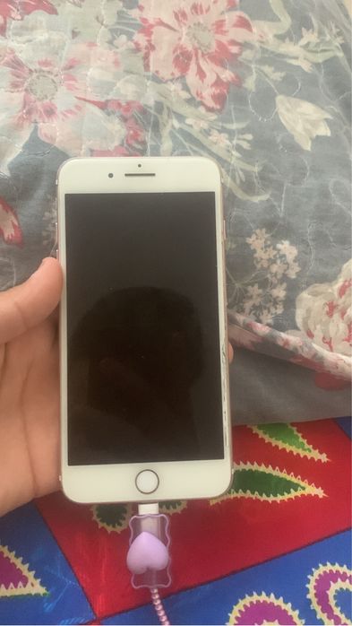 Iphone 7+.       .