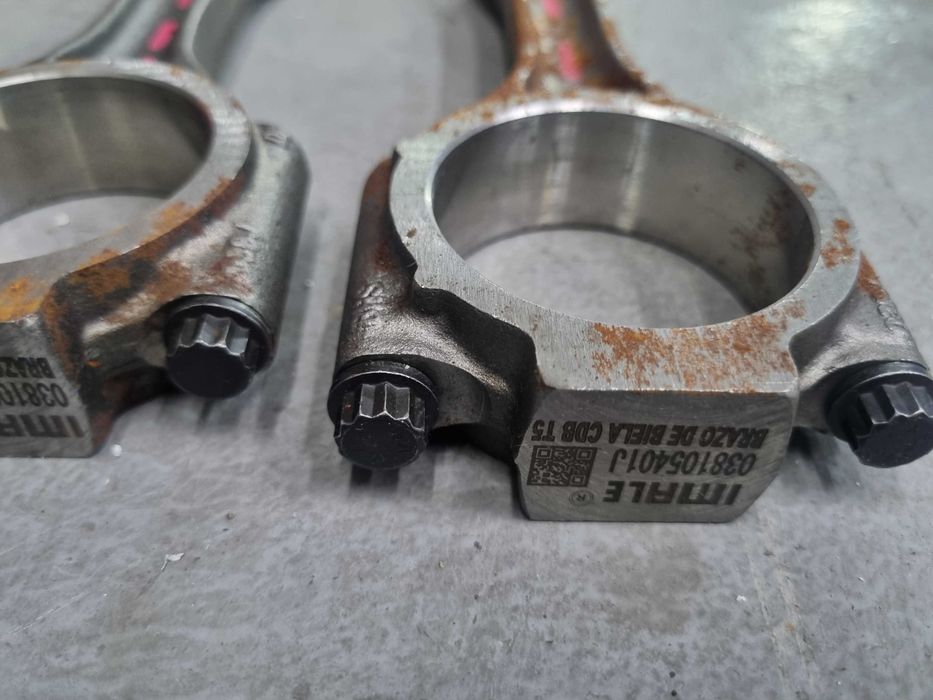 Шатуны двигателя Ауди.