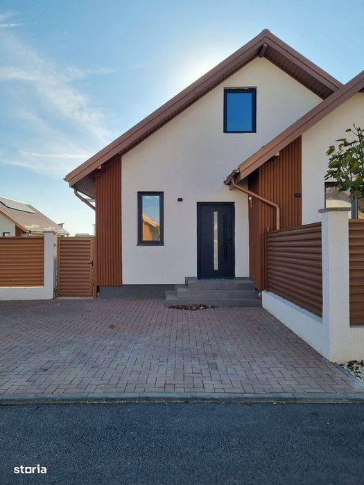Casa individuala – Pantelimon | Panouri solare incluse
