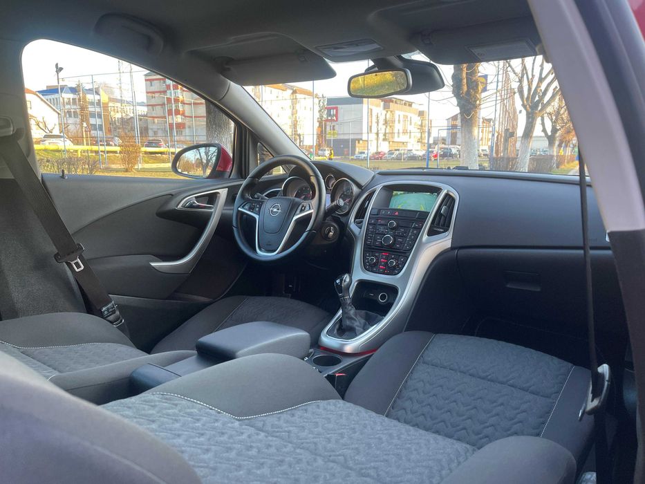 Opel Astra J Facelift - Posibilitate Rate