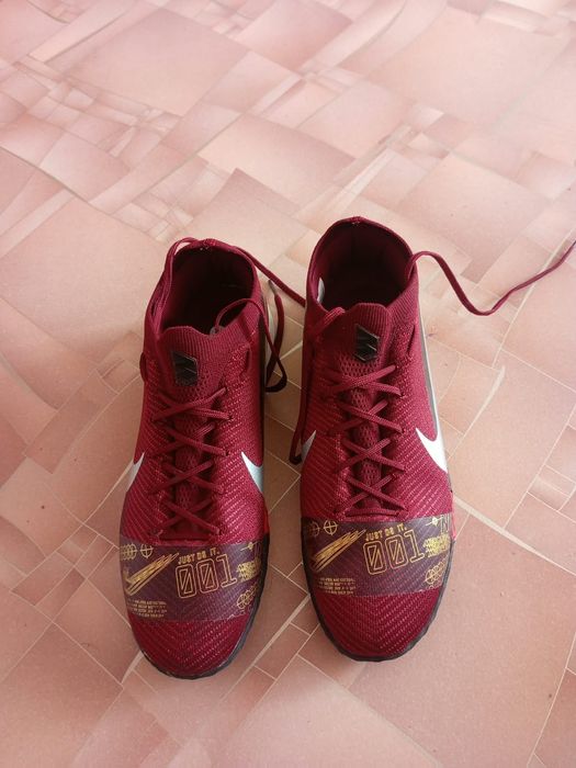 Продам Nike Phantom
