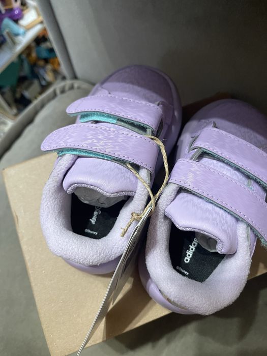 Adidas Grand Court Frozen 23,5 кецове / маратонки