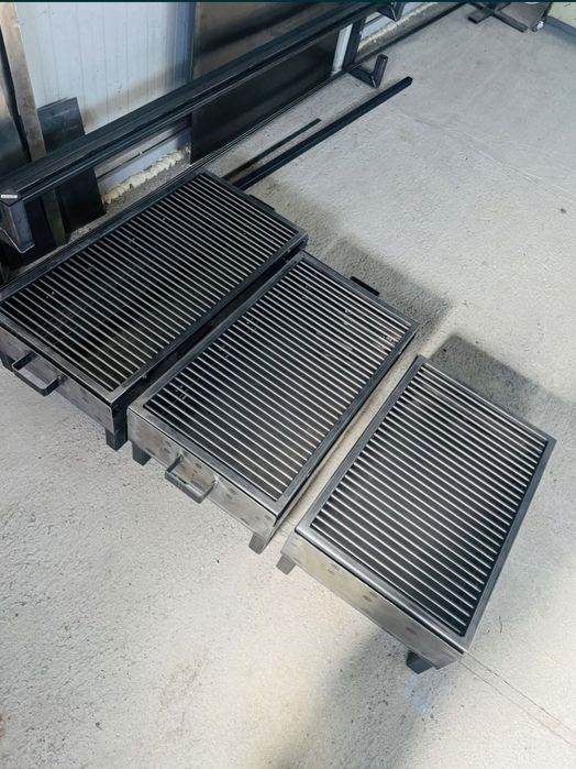 Gratar pe cărbuni 60x40cm 2mm grosime