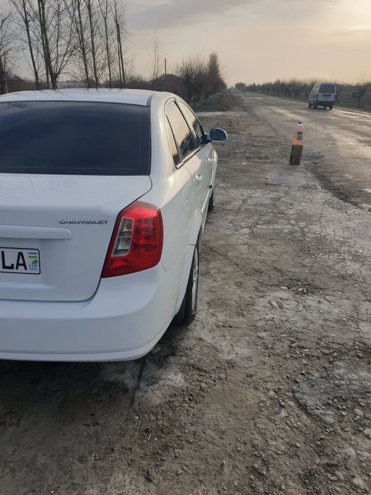 Lasetti sotiladi 2009 2chi paditsiya