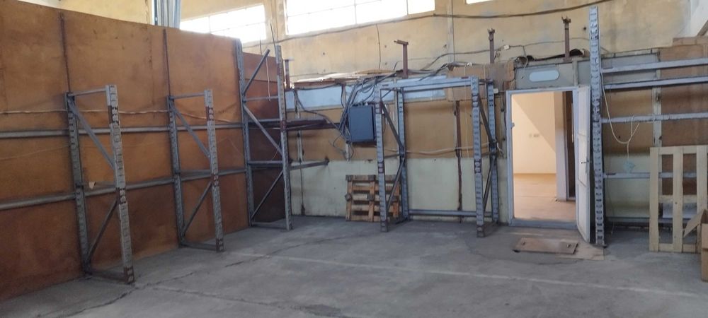 Давам склад под наем