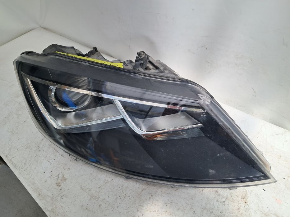Фар Seat Alhambra 2014/2019г