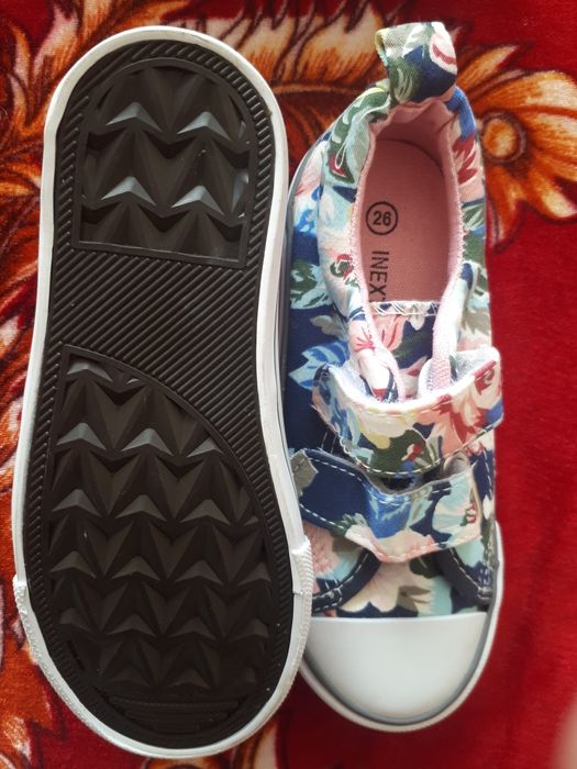 Новые кеды Европа на шнурках