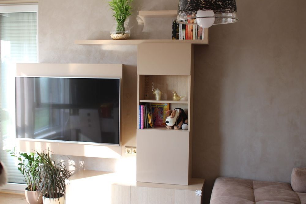 Продава се Тристаен апартамент в София, Гео Милев - 105 кв.м за 6 €/кв.м - Снимка #2