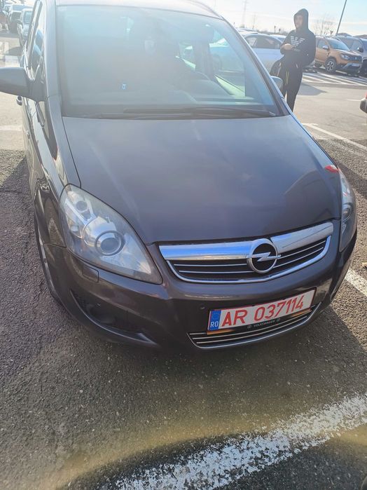 Vând sau schimb cu golf 5