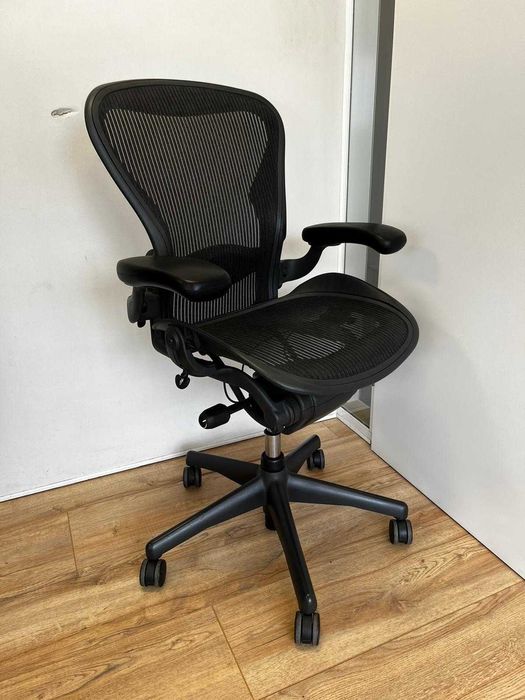 Refurbished Herman Miller Aeron Graphite