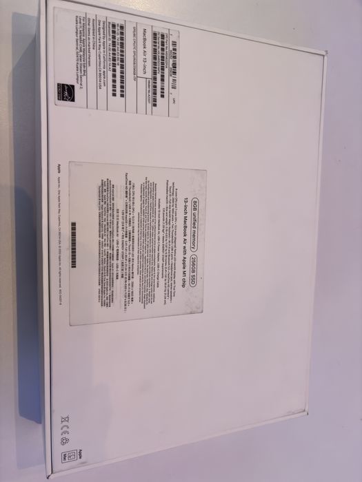 Новый Макбук air 13 2020