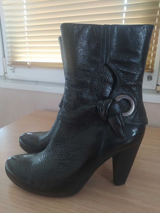 Дамски Боти в Черно размери 39 и 40