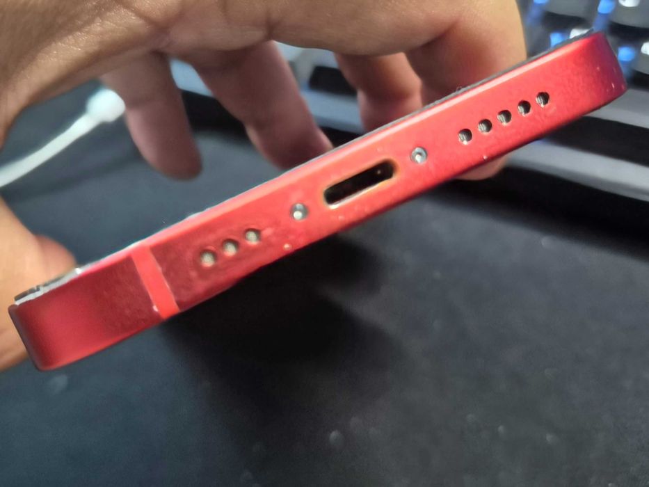 iphone 12 red - defect pentru piese, display spart