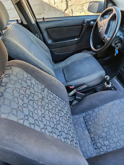 Vând Opel Astra G 2001