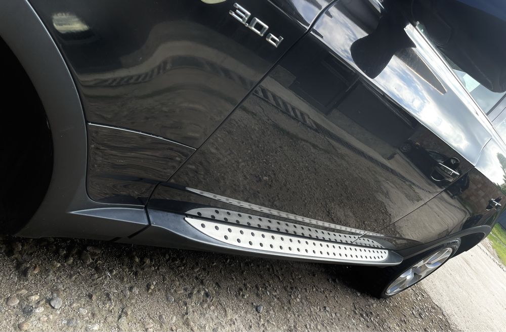 Пълен комплект оригинални степенки/ прагове бмв Х3 Е87