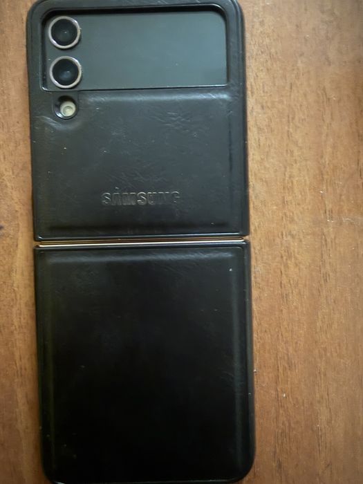 Samsung galaxyZFlip 4