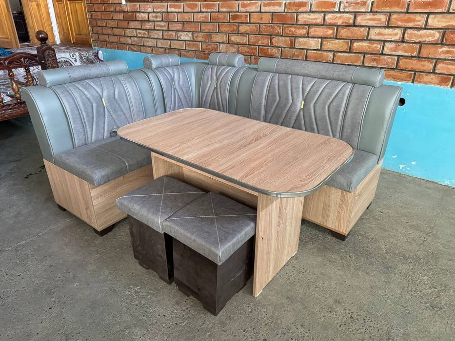 Продаётся новые кухонные уголки